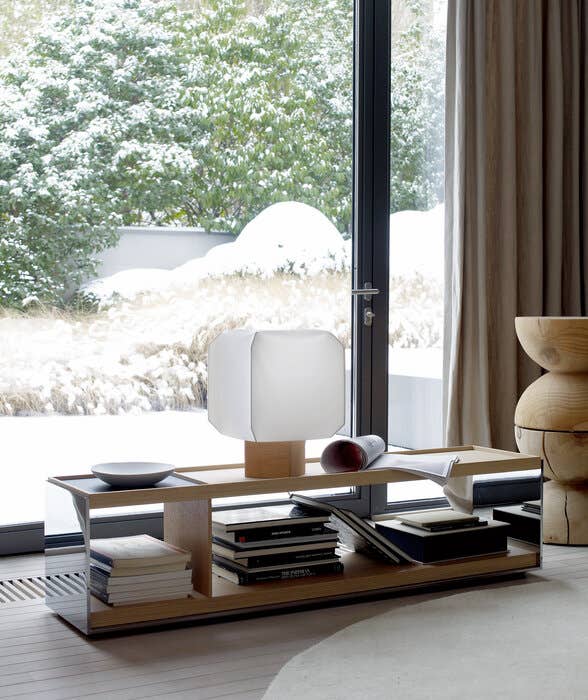 Surface: Серия многофункциональных столиков