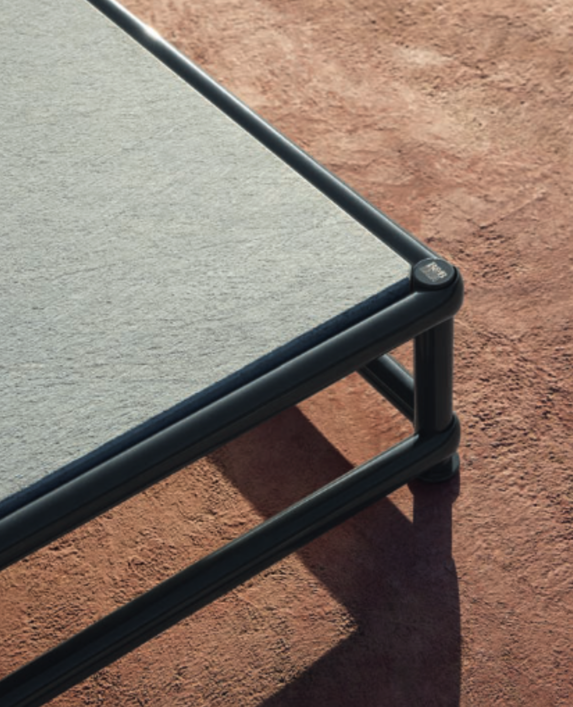 Журнальный столик Nooch