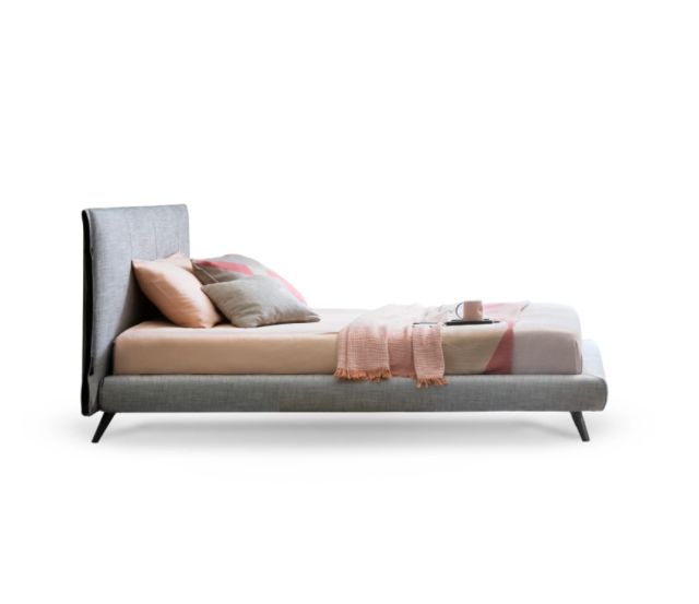 Cuff single bed