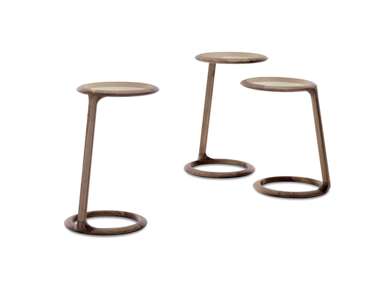 طاولة جانبية Beside You