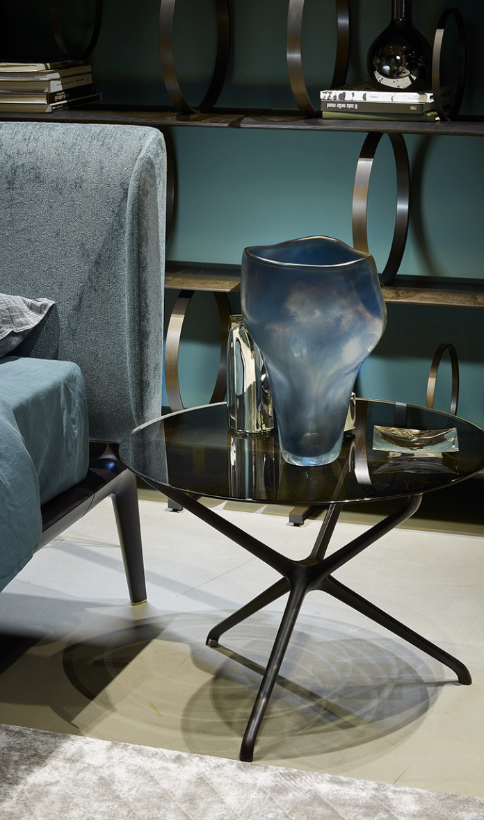 Журнальный/Приставной столик Croix De Bois