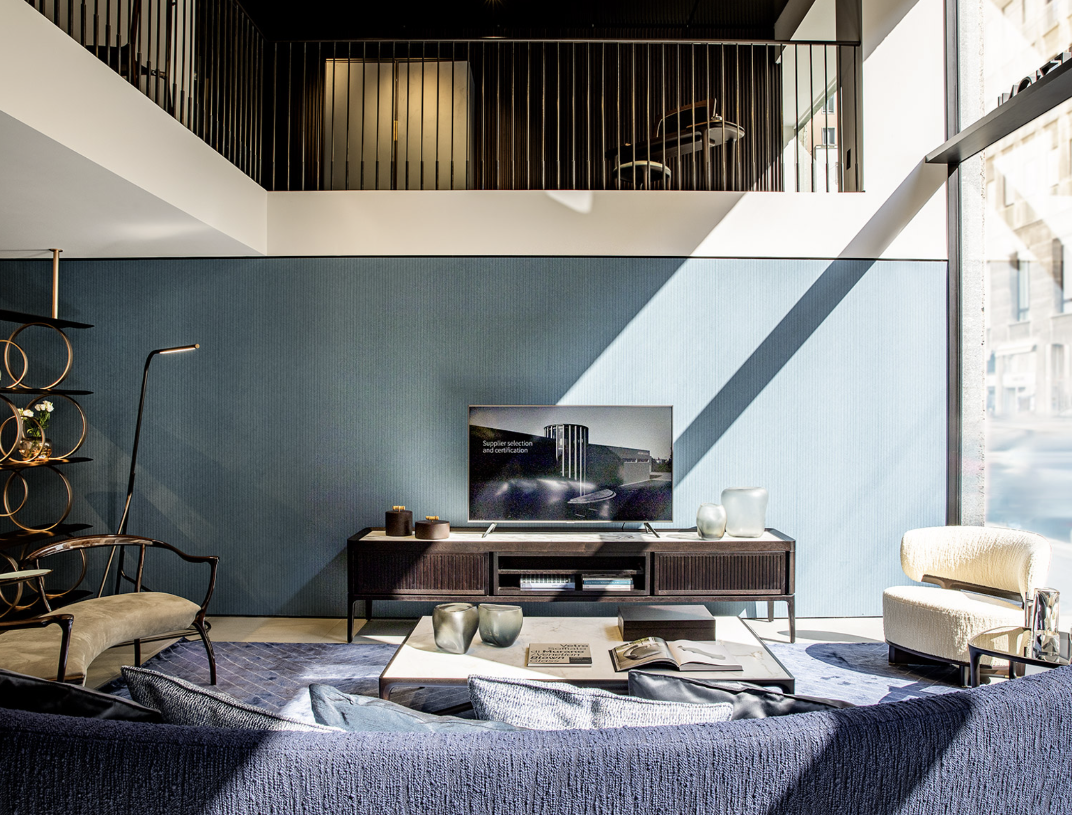 Элитная тумба под телевизор Full | Дизайн Роберто Лаццерони