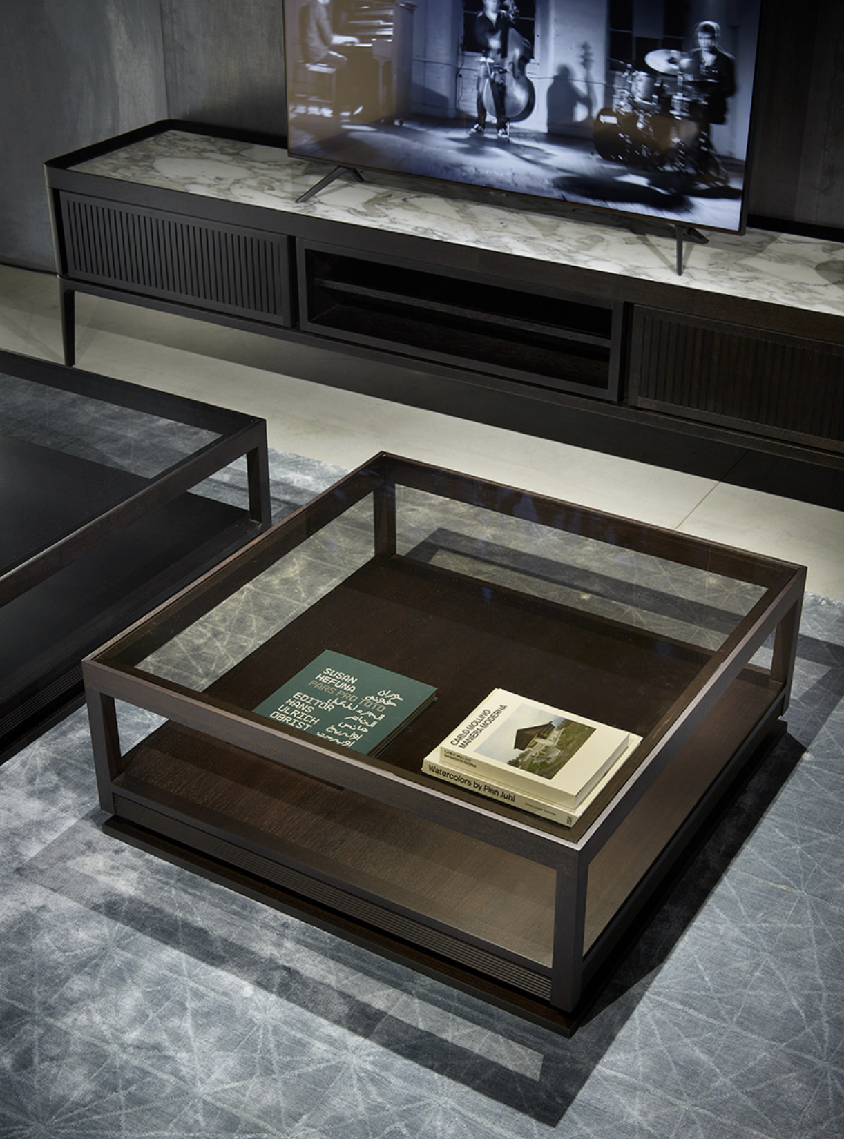 Журнальный столик I.C.S. | Дизайн Роберта Лаццерони