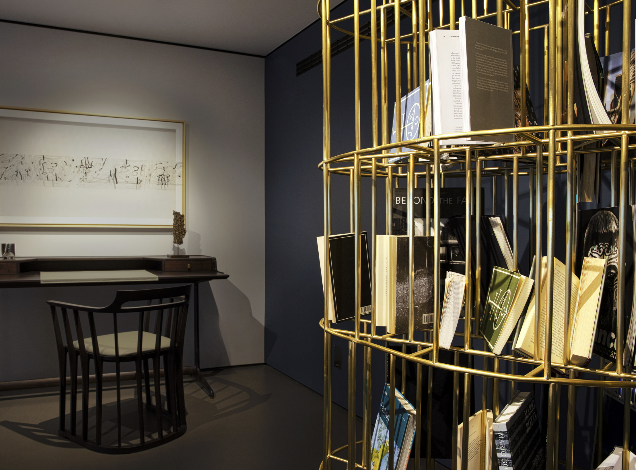 Книжный шкаф Golden Cage