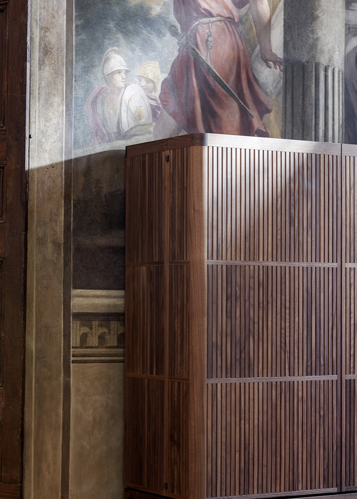 Шкафы для хранения Neverfull High и Mid