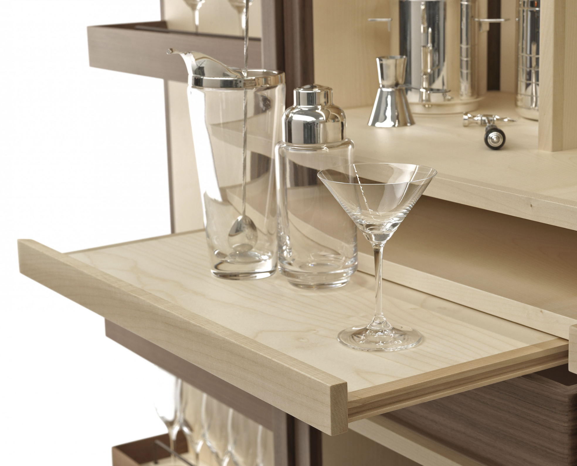 Шкафы для хранения Neverfull High и Mid