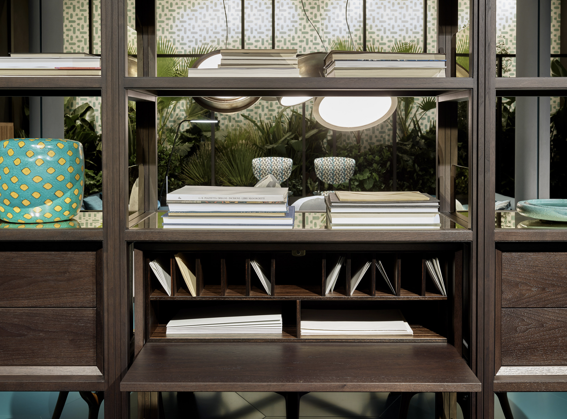 Стеллаж Young Holden