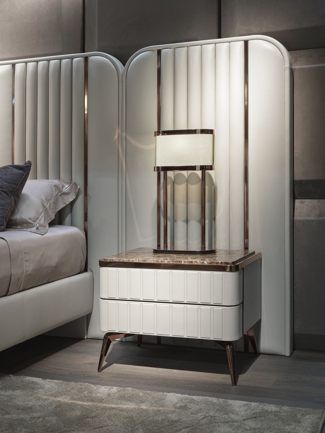 Прикроватная тумбочка Hollywood