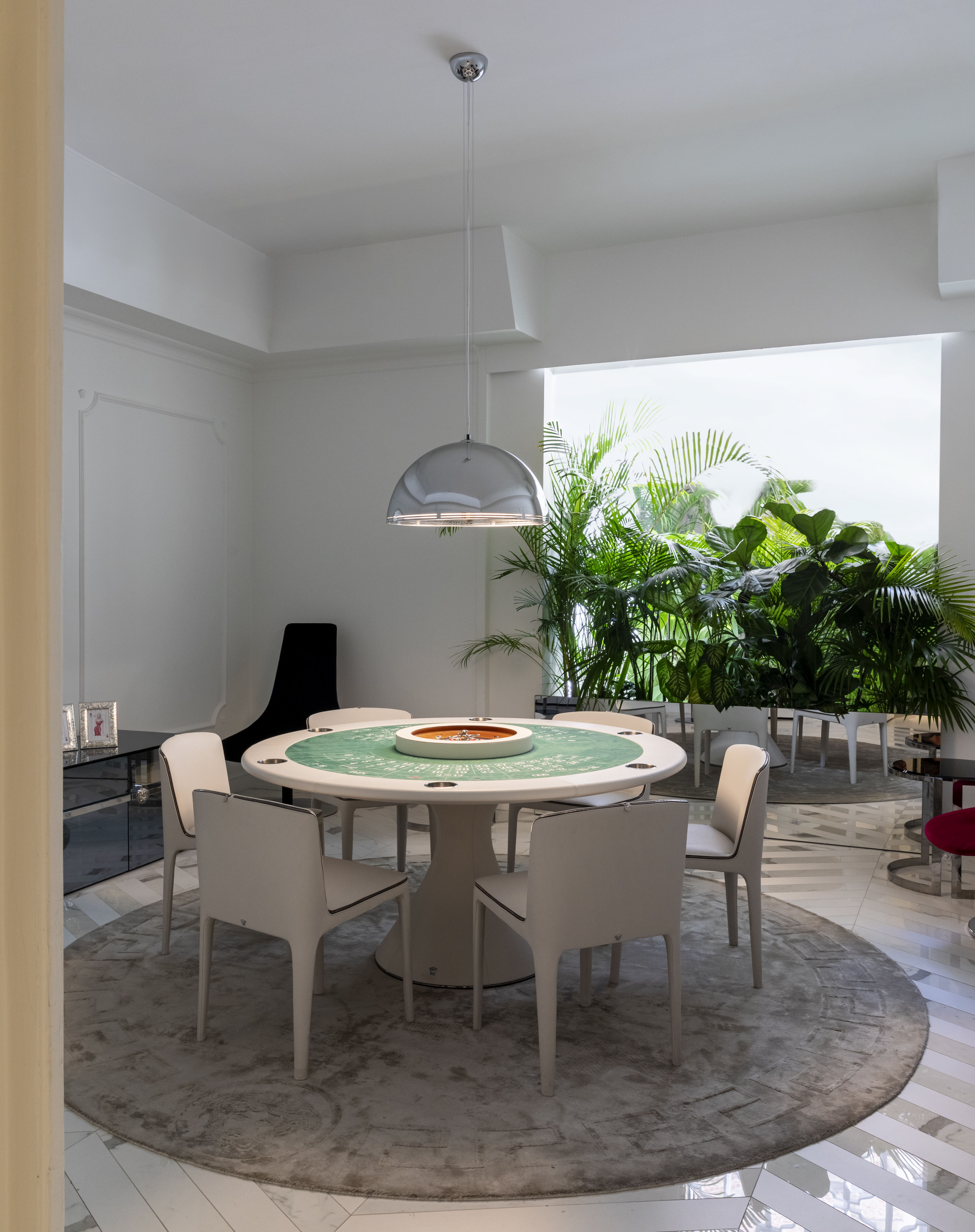 Casinò Royale Roulette Table