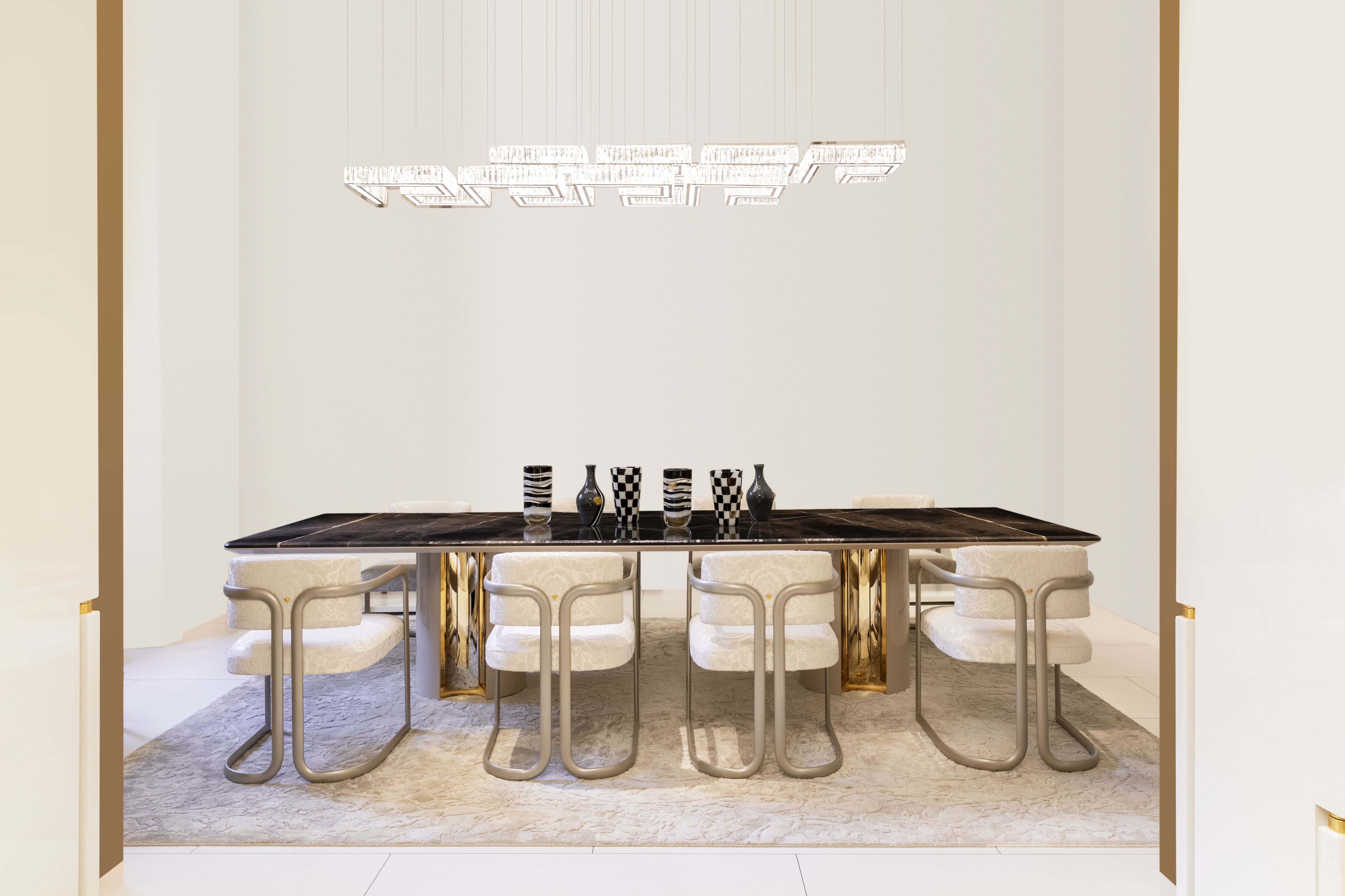 Tholos dining and lounge table