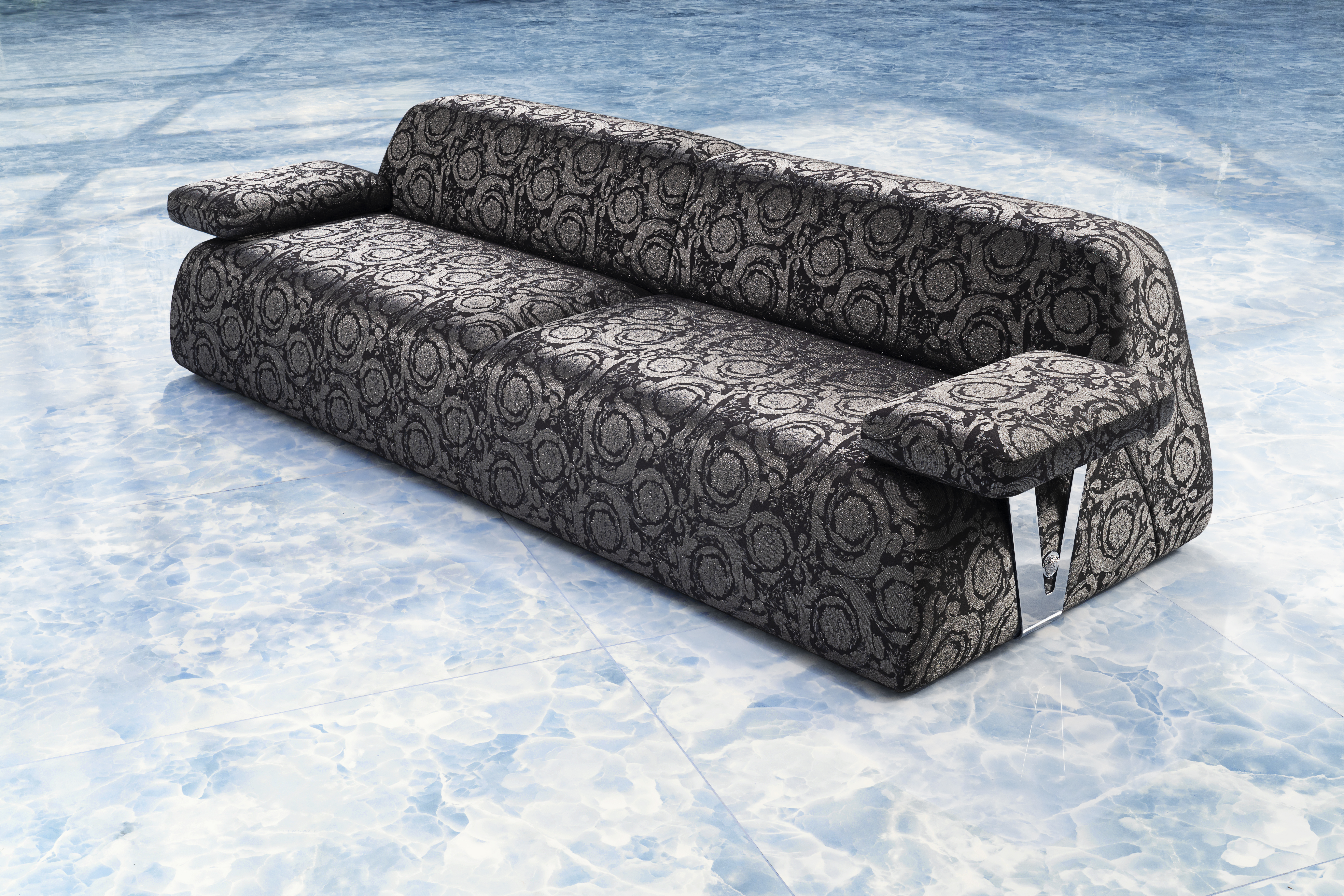Iconic sectional sofa