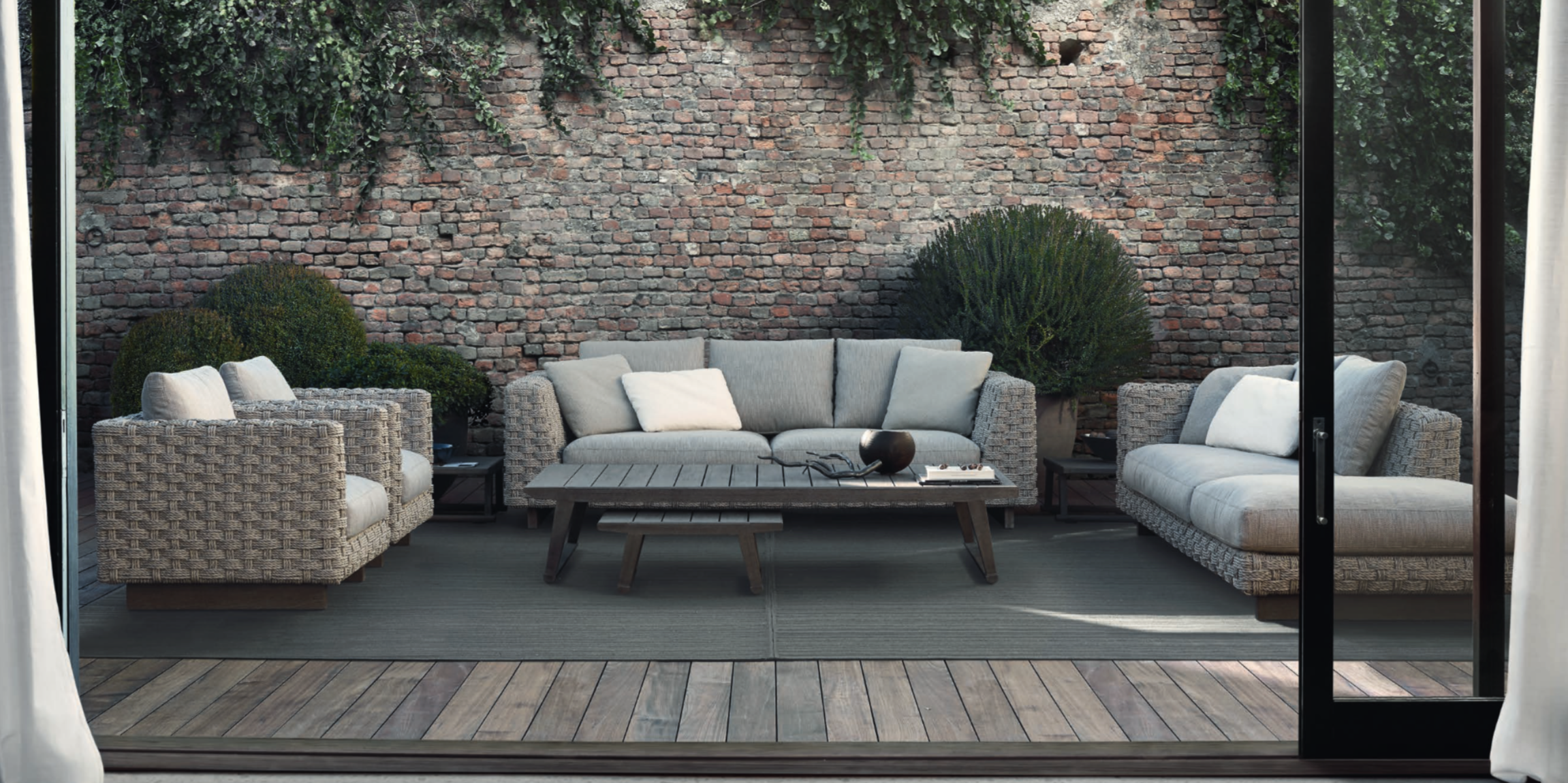مجموعة Ray Outdoor Natural للأثاث الخارجي