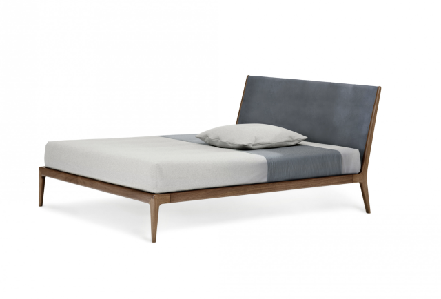 Brad | Bed