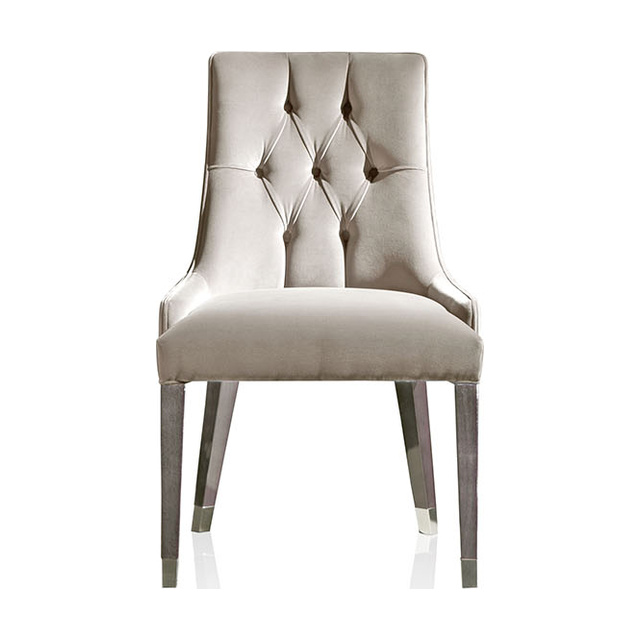 Byron capitonne chairs