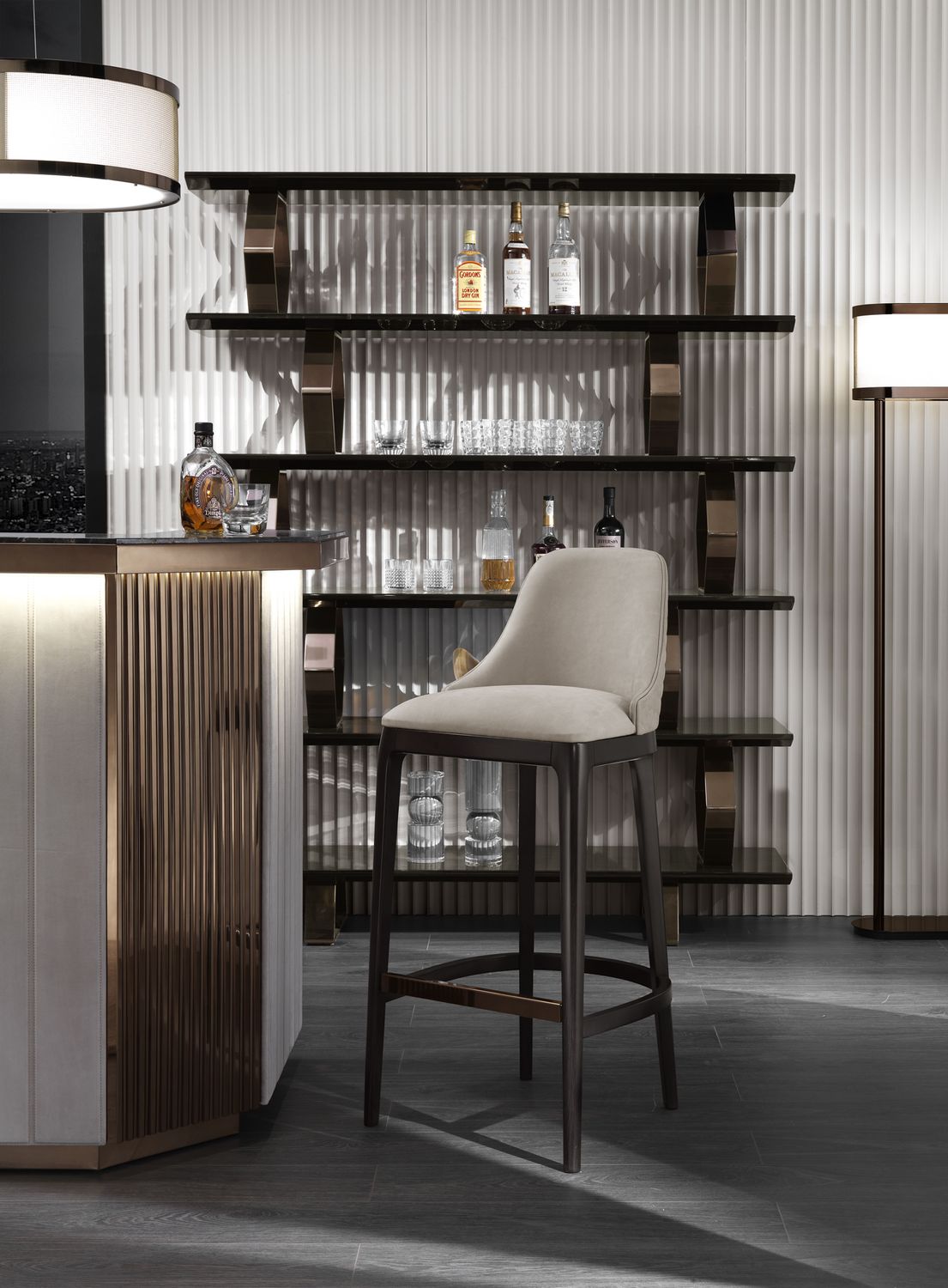 Egoist stool