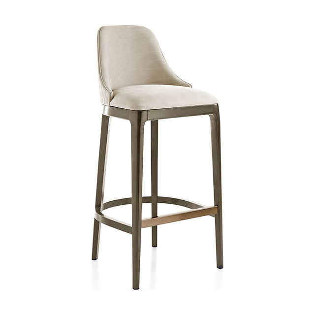 Egoist stool