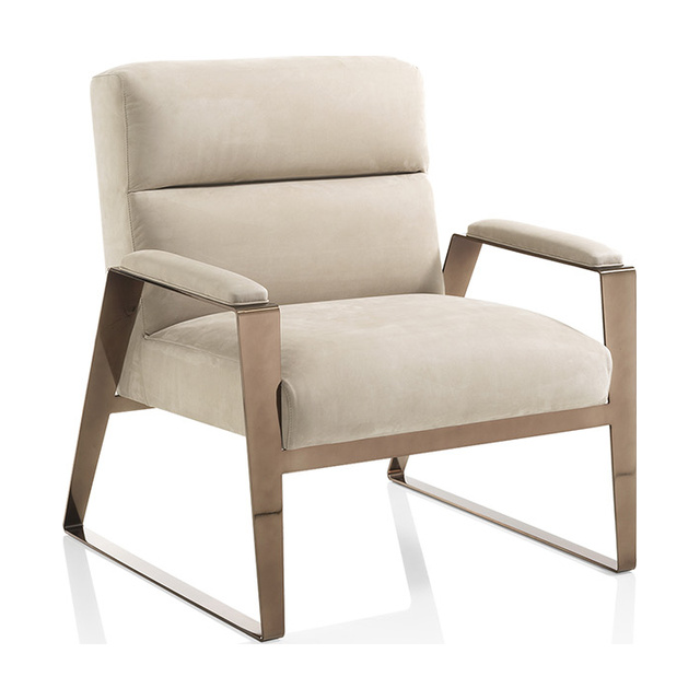 HOLLYWOOD ARMCHAIR
