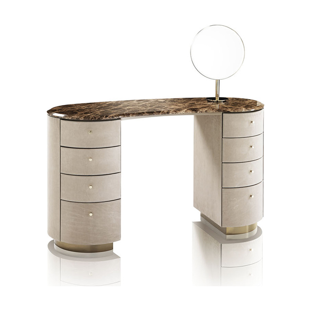 Tiffany console beauty