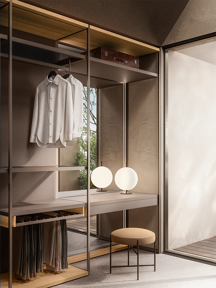 Antibes | Wardrobe
