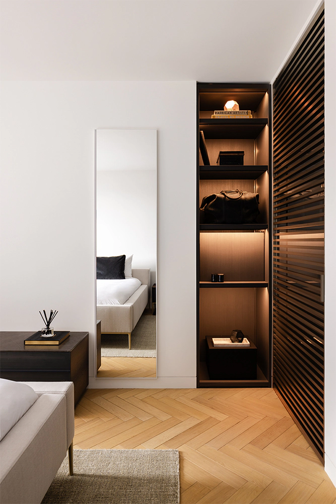 Antibes | Wardrobe