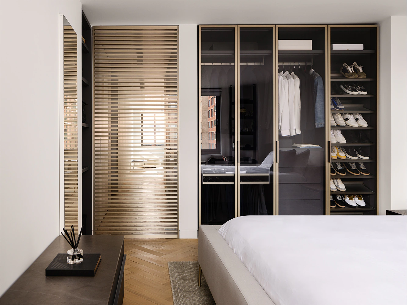 Antibes | Wardrobe