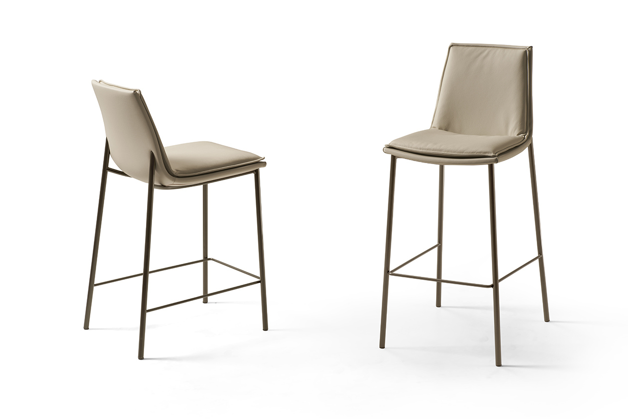 LARA STOOL 4 metal legs