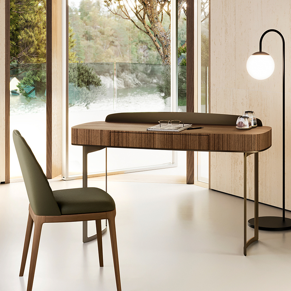 LYRA DESK