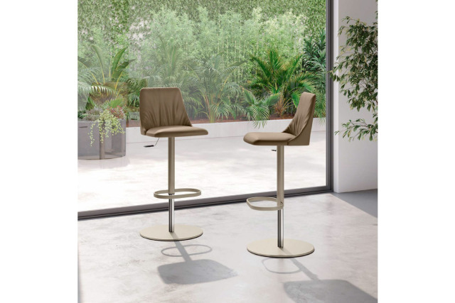 MAX STOOL DELUXE
