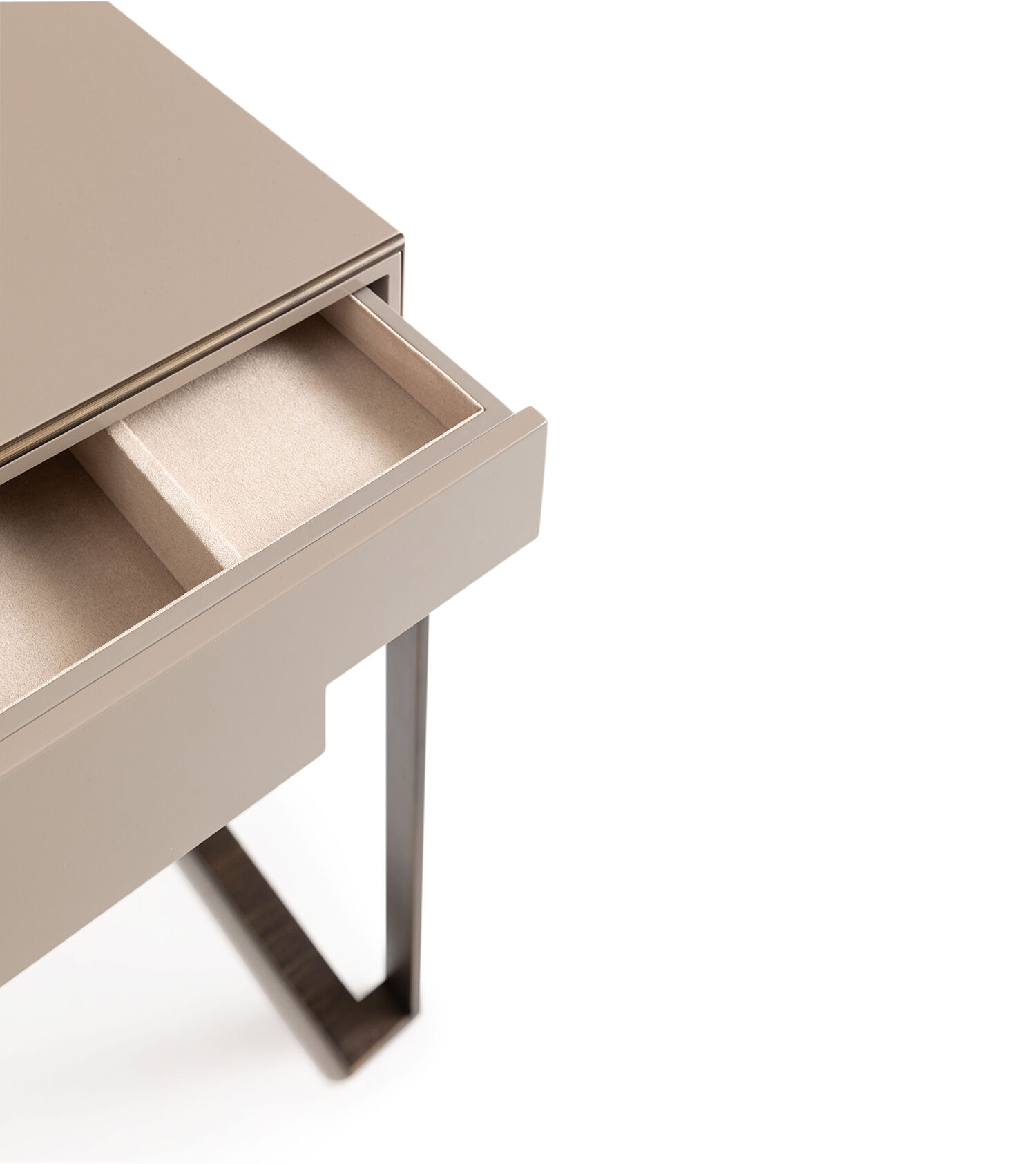 Aura bedside table