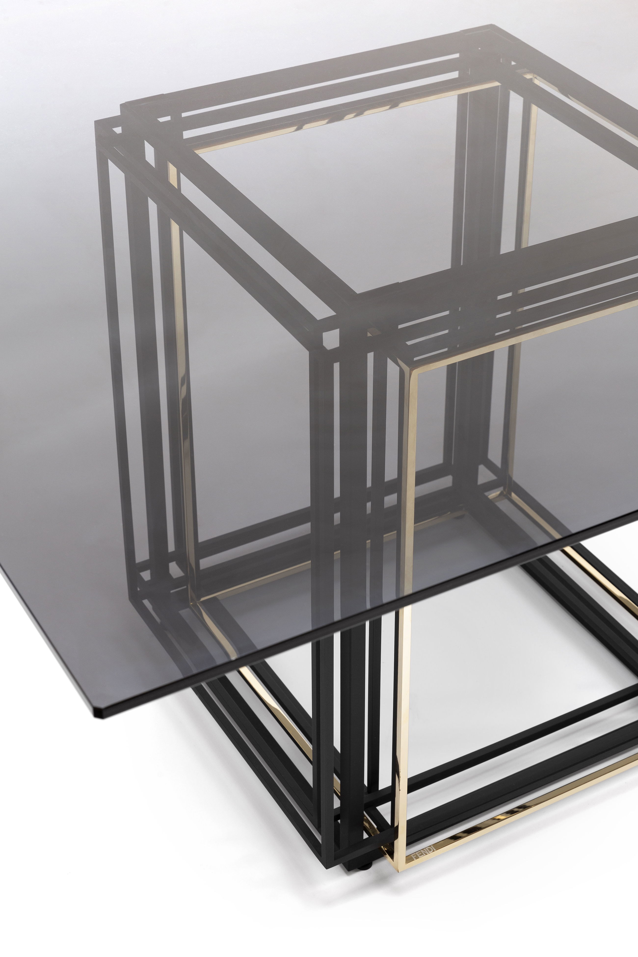 Dedalo, table