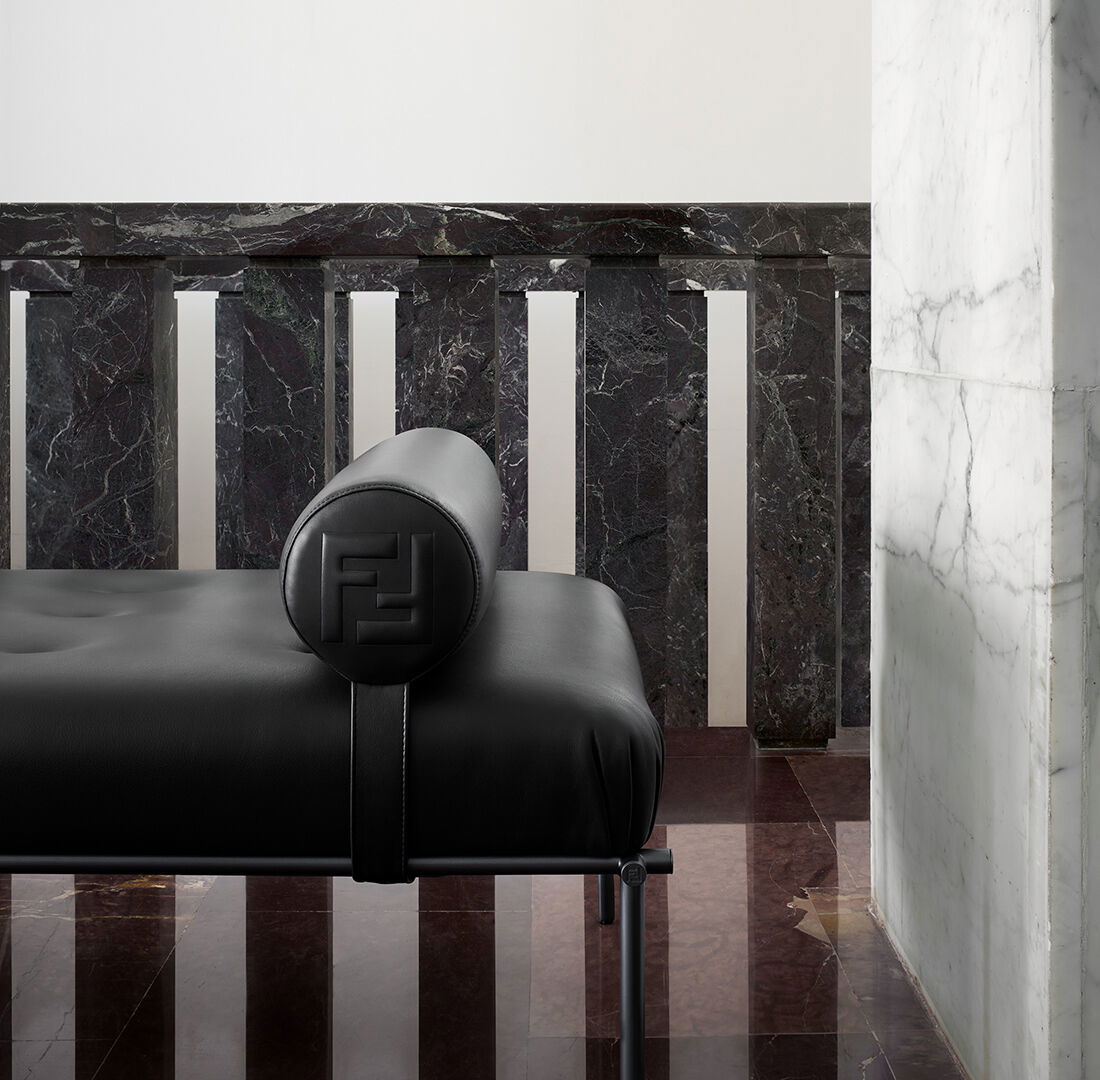 Tiretto daybed and bench