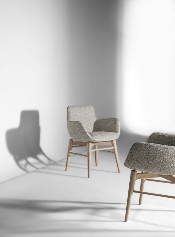Aura Chair