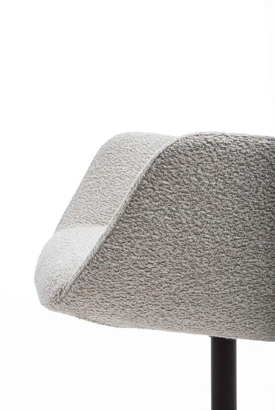 Aura Swivel Chair