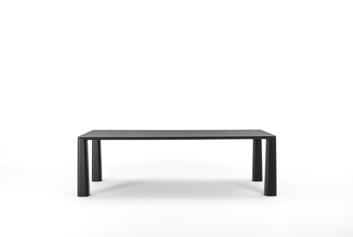 Eccentrico Table
