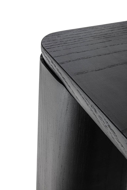 Eccentrico Table
