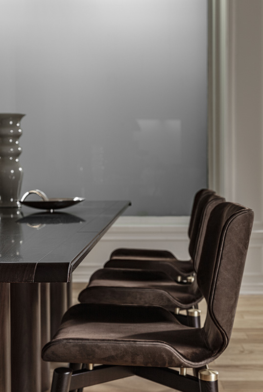 Egle Dining Chair