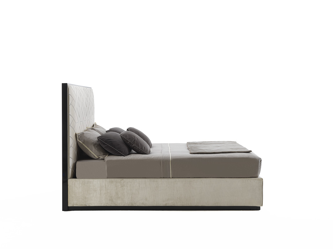 Elliot Bed