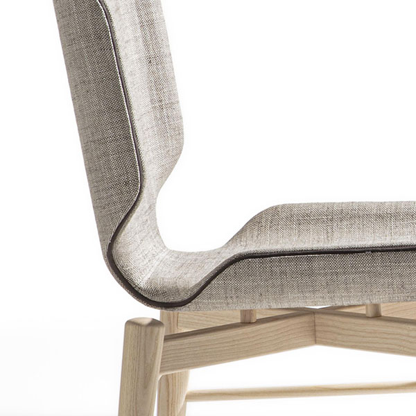 Febe Chair