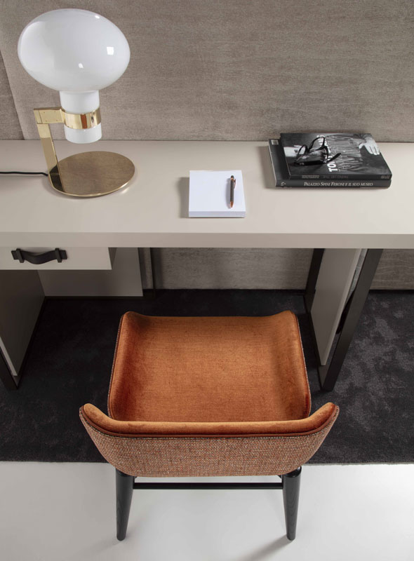 Febe Chair