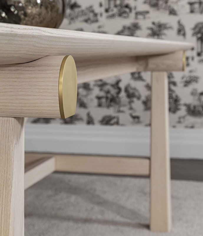 Hashi Dining Table