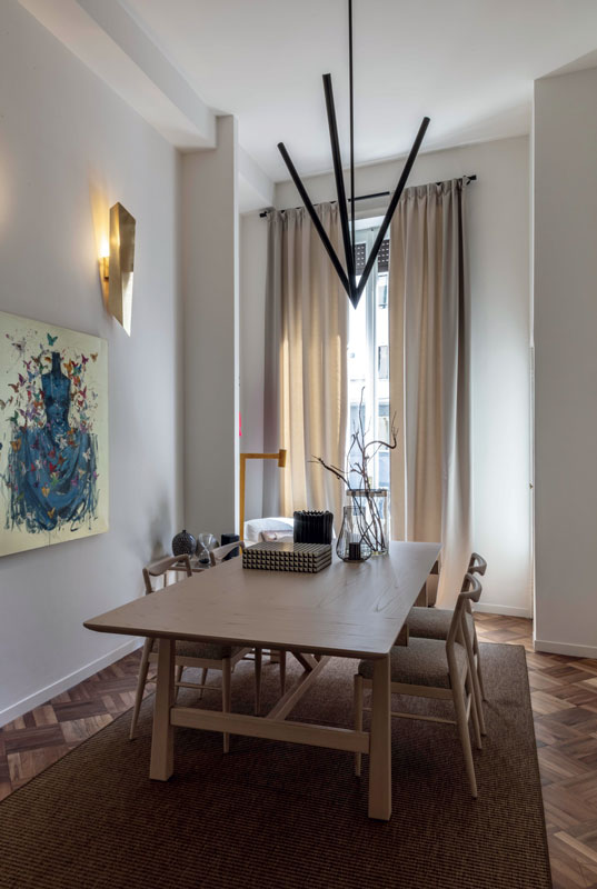 Hashi Dining Table