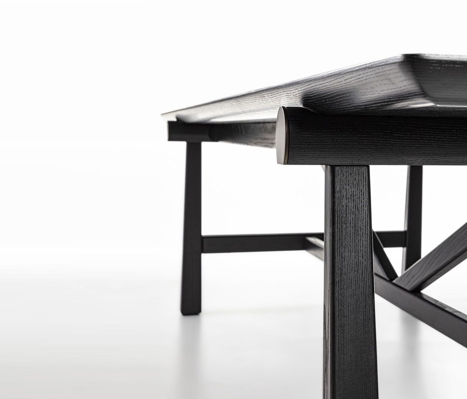 Hashi Dining Table