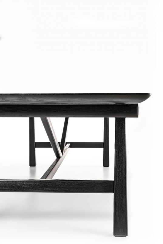 Hashi Dining Table