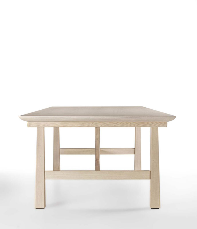 Hashi Dining Table