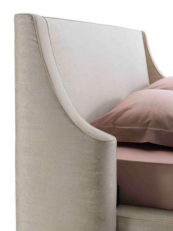 Kelly Bed