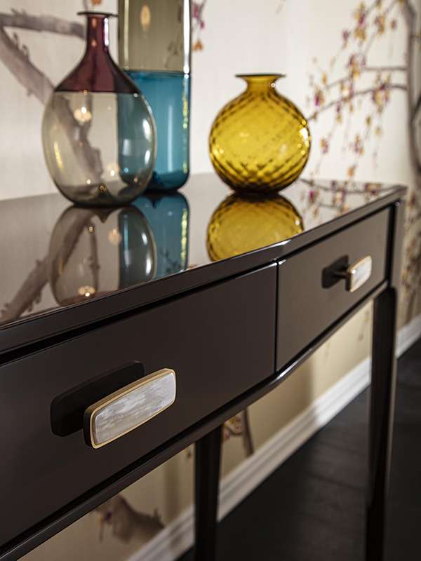 Lirica Console