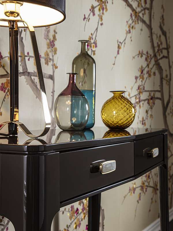 Lirica Console