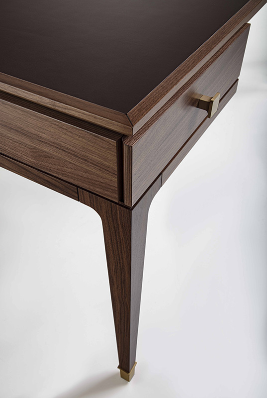 Nara Desk