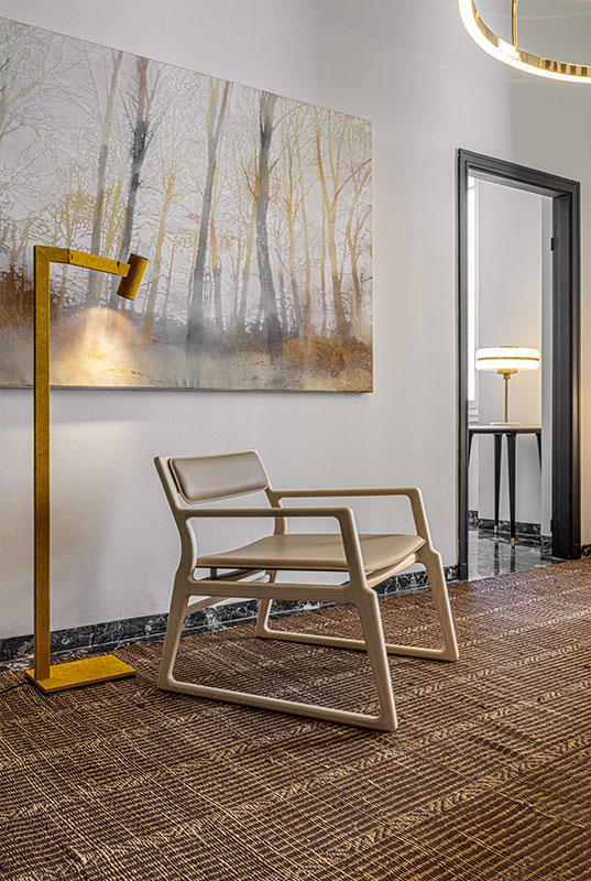 Roza Lounge Slim Armchair