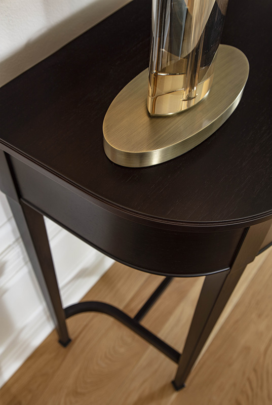 Tiffany Console